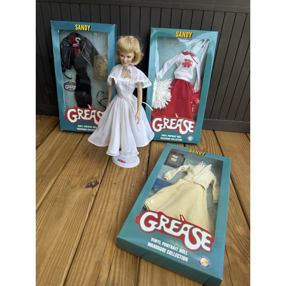 Vtg Franklin Mint Grease "Sandy" Vinyl Portrait Doll COMPLETE With All Outfits!